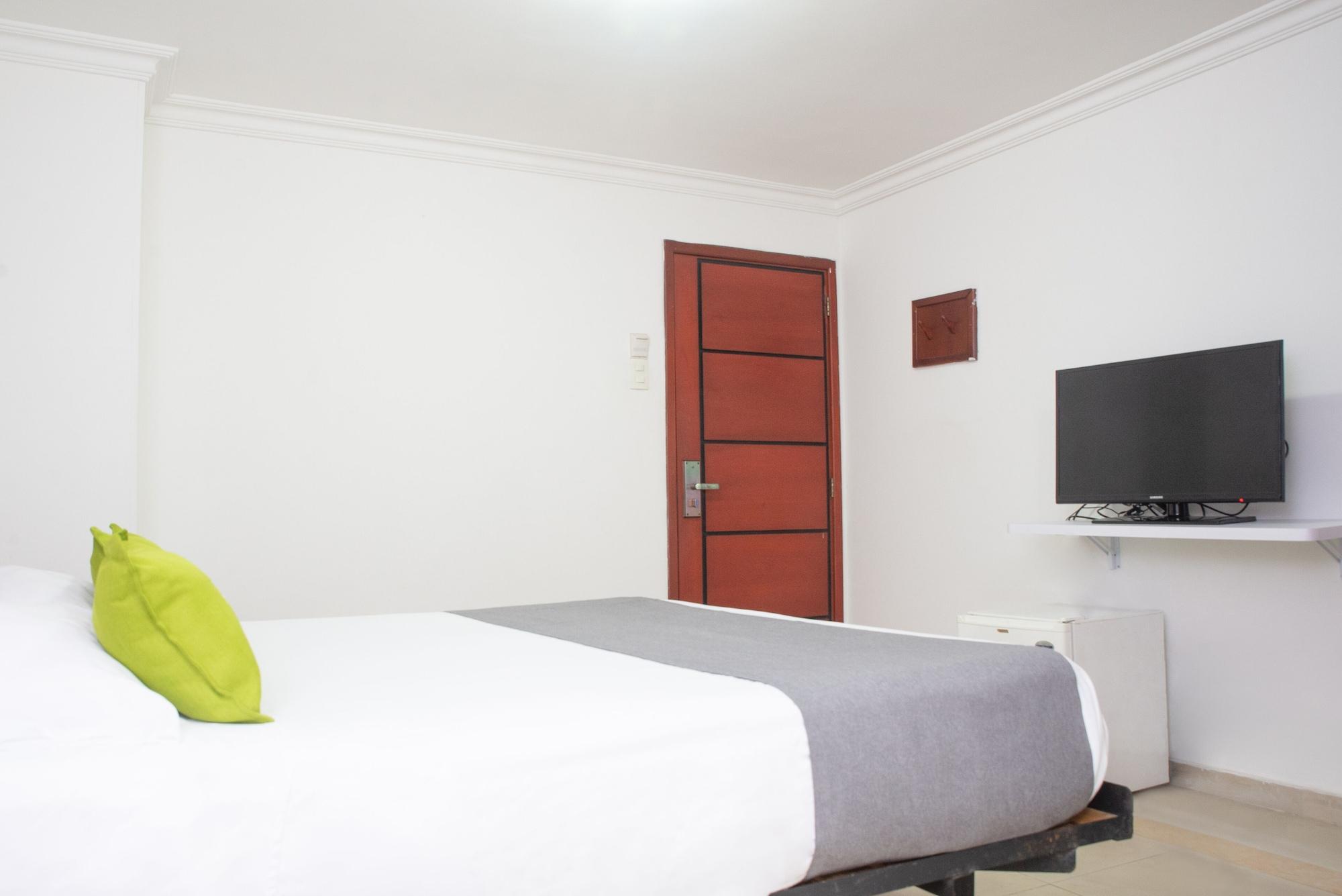 Charthon Inn Barranquilla  Buitenkant foto
