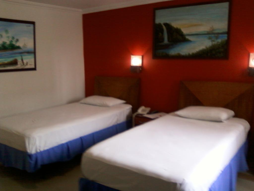 Charthon Inn Barranquilla  Kamer foto