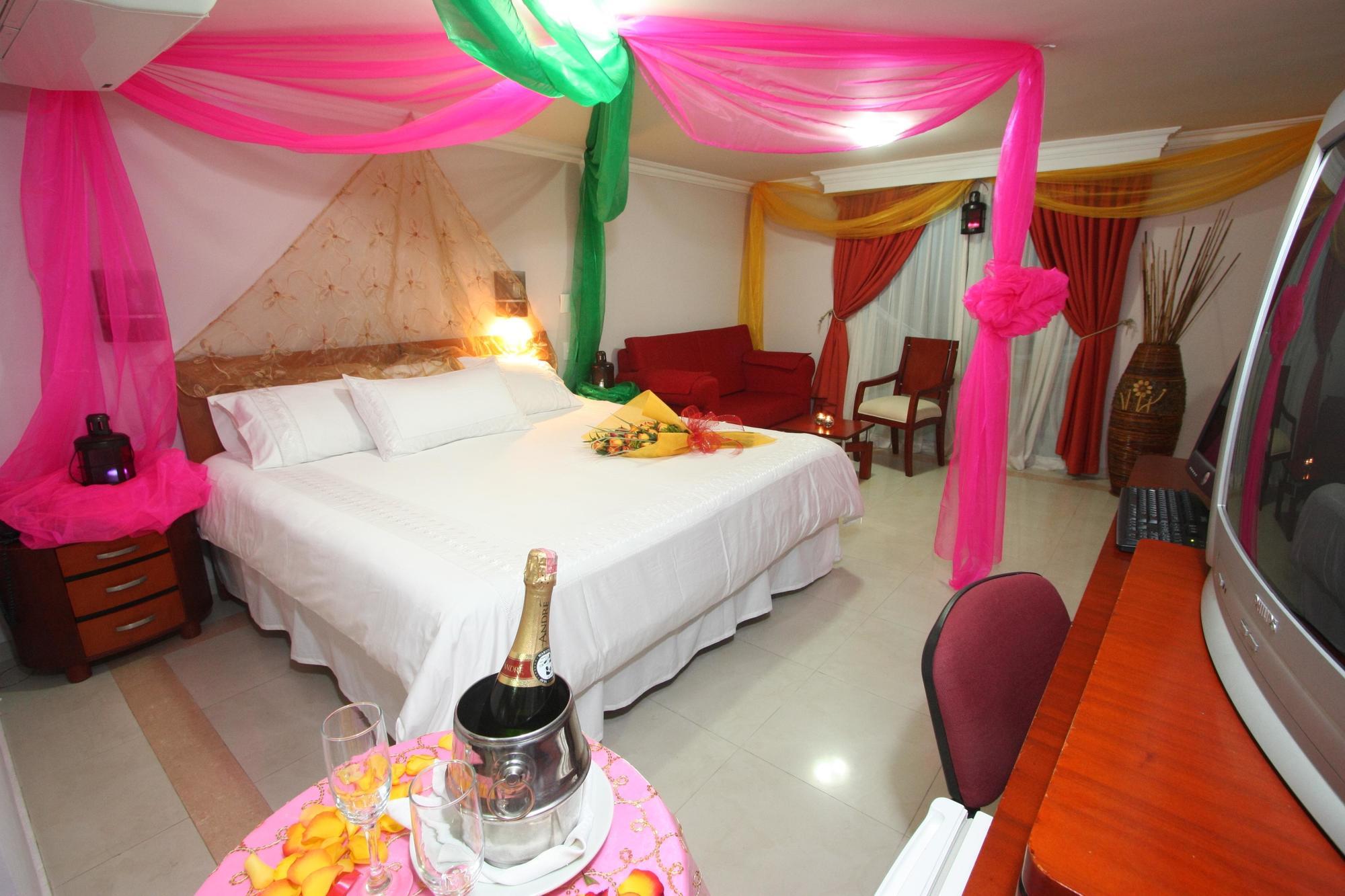 Charthon Inn Barranquilla  Buitenkant foto