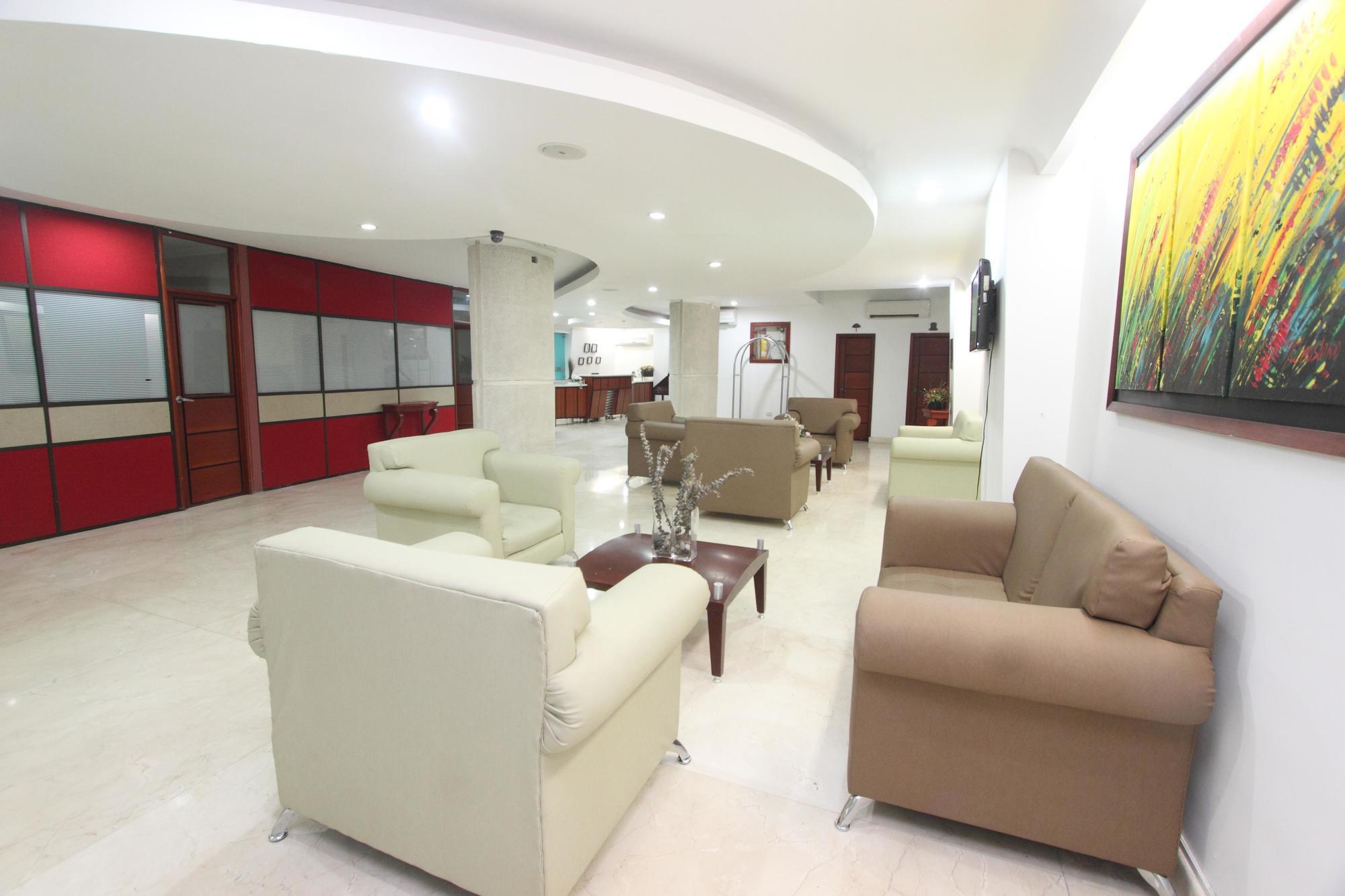Charthon Inn Barranquilla  Buitenkant foto