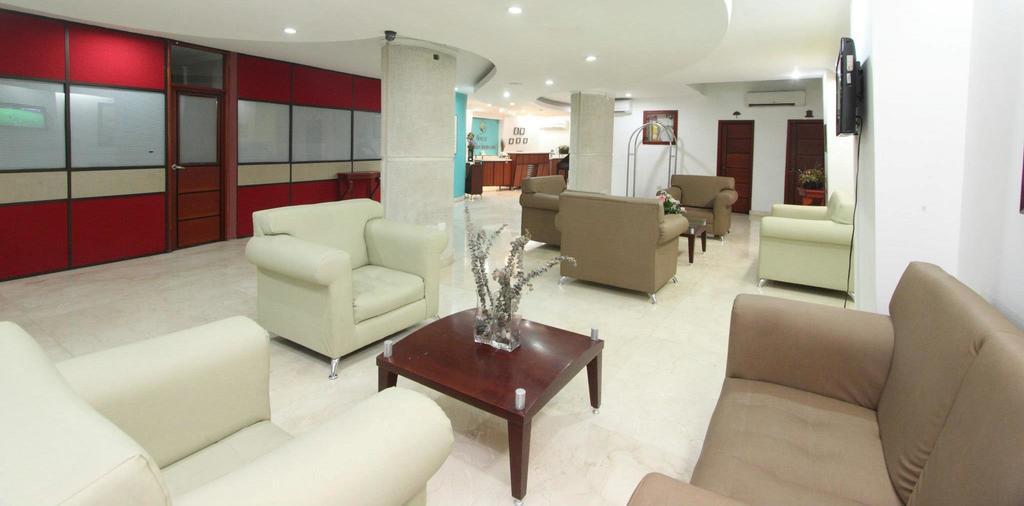 Charthon Inn Barranquilla  Buitenkant foto