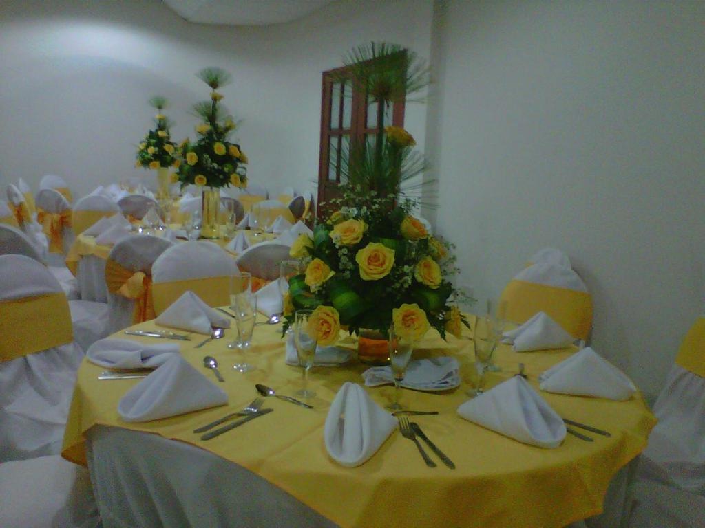 Charthon Inn Barranquilla  Buitenkant foto